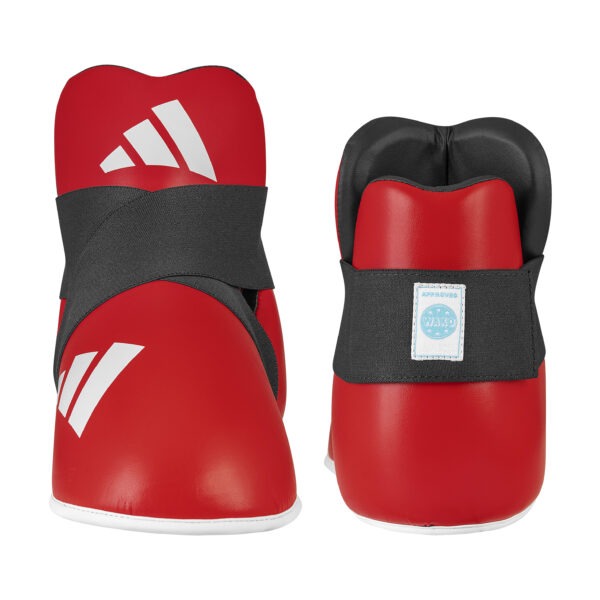 Front and rear view of the Adidas WAKO kickboxing safety shoes in red with elastic strap fastening and IAKSA approved label.